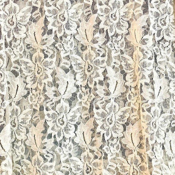 🌺🎉HP🎉🌺 NWOT Free People Gorgeous Floral Lace Peasant Top - Picture 6 of 14